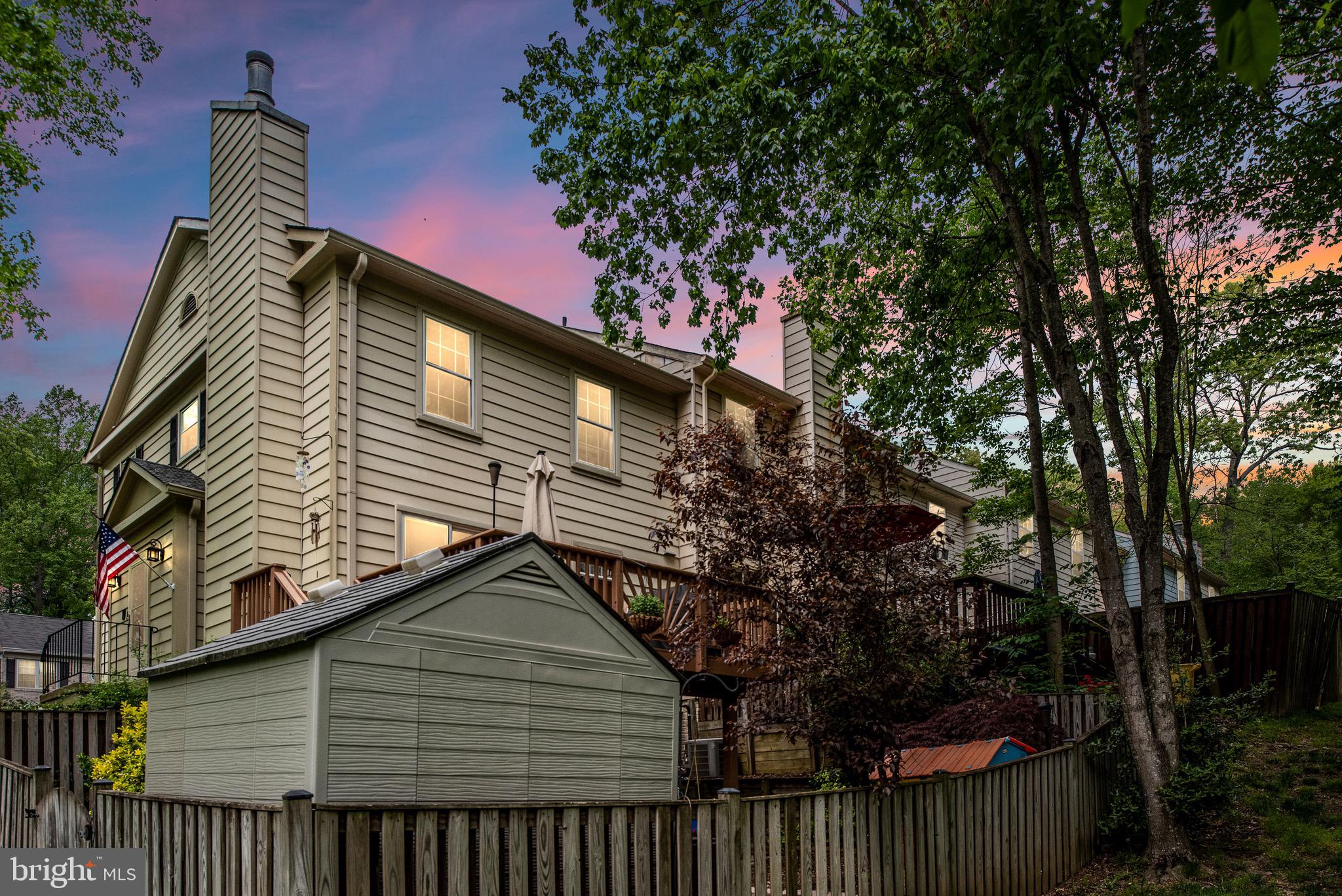 LAKE RIDGE - Residential