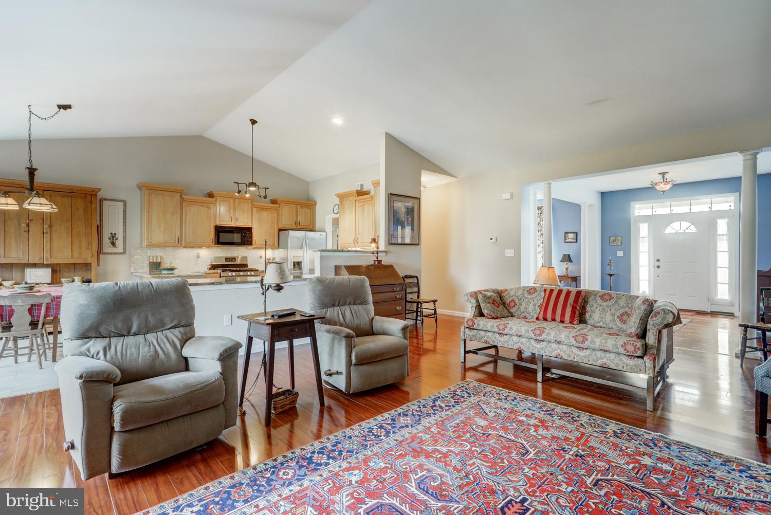 GOVERNORS POINTE - Residential