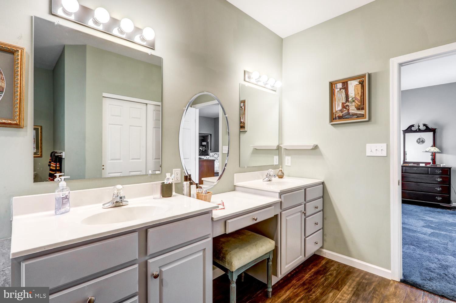 GOVERNORS POINTE - Residential