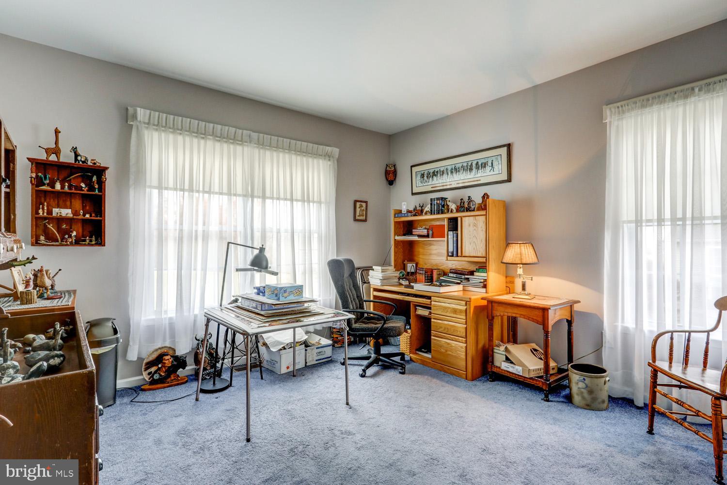 GOVERNORS POINTE - Residential