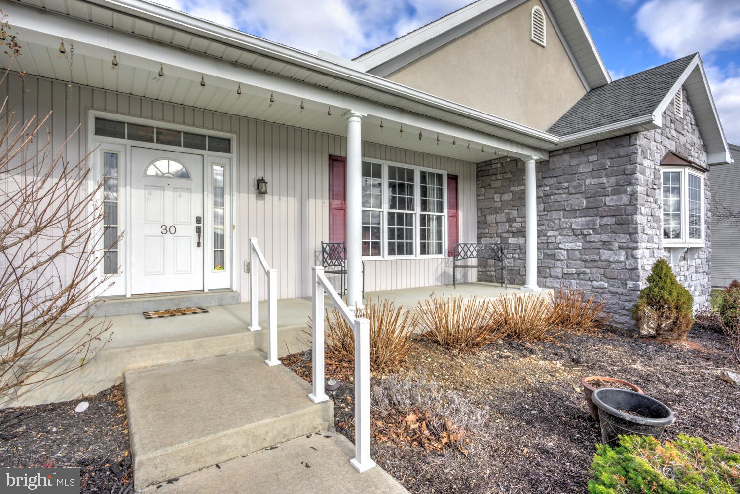 GOVERNORS POINTE - Residential