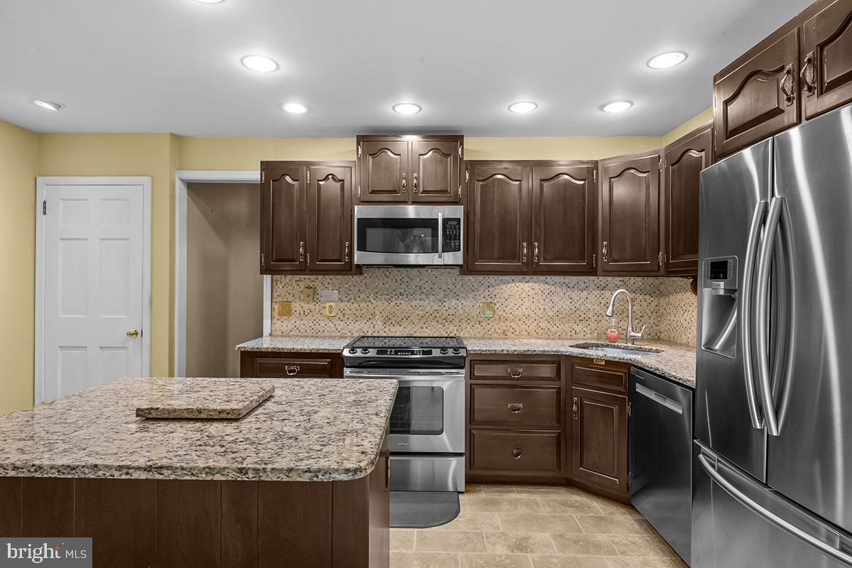 SHILLINGTON - Residential