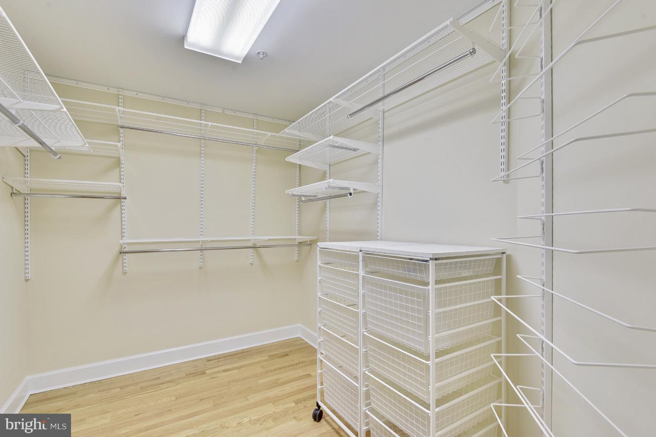 BROADWAY CONDOMINIUM - Residential Lease