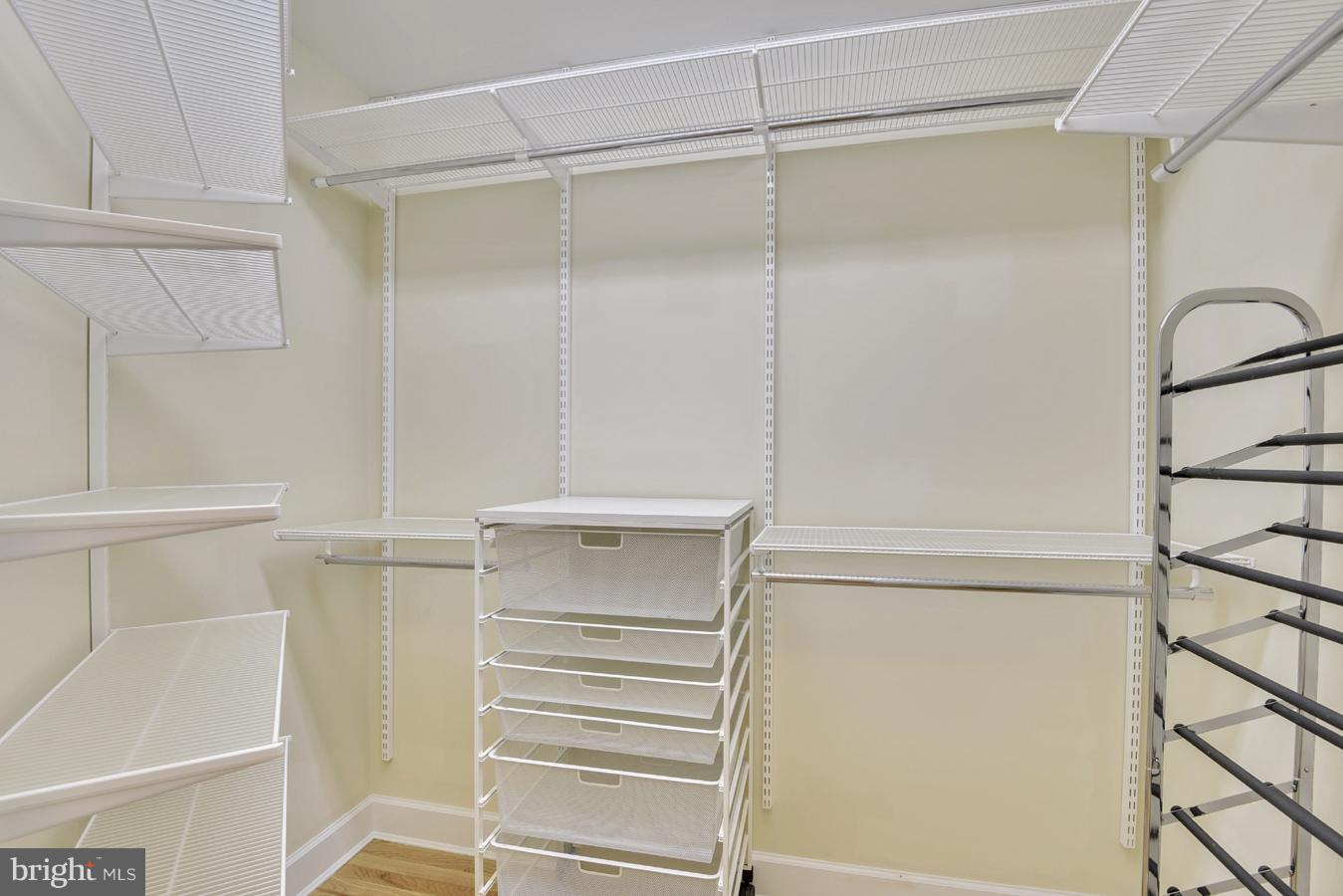 BROADWAY CONDOMINIUM - Residential Lease