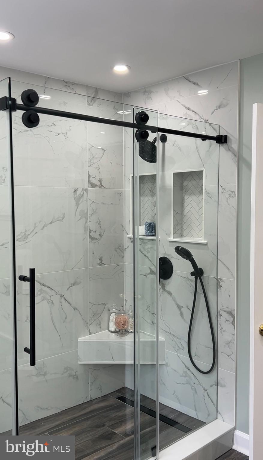 POPLAR PARK - Residential