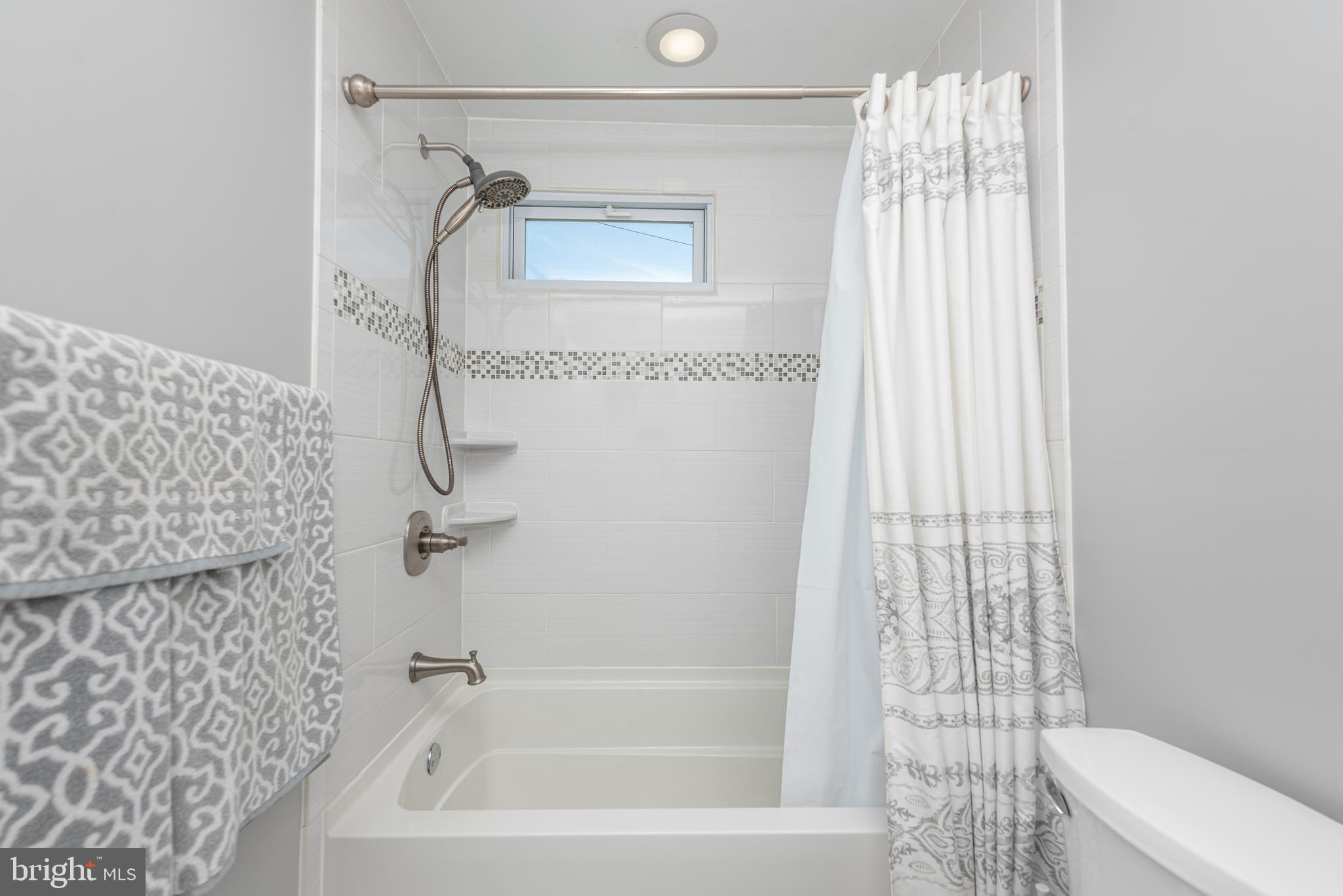 DELVALE PLACE - Residential