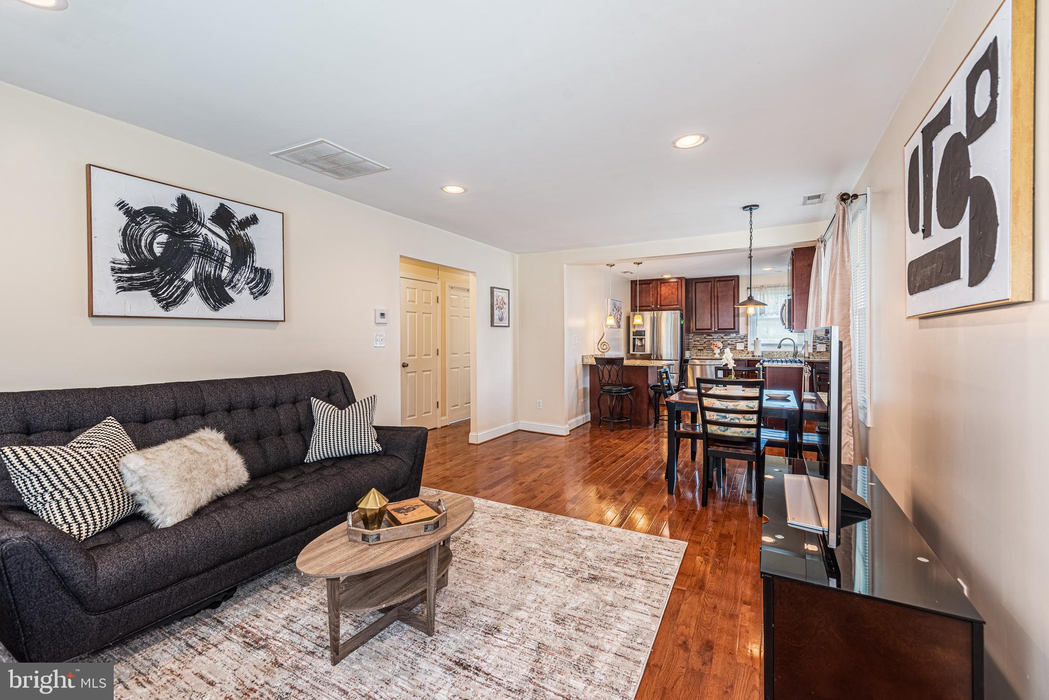 DELVALE PLACE - Residential