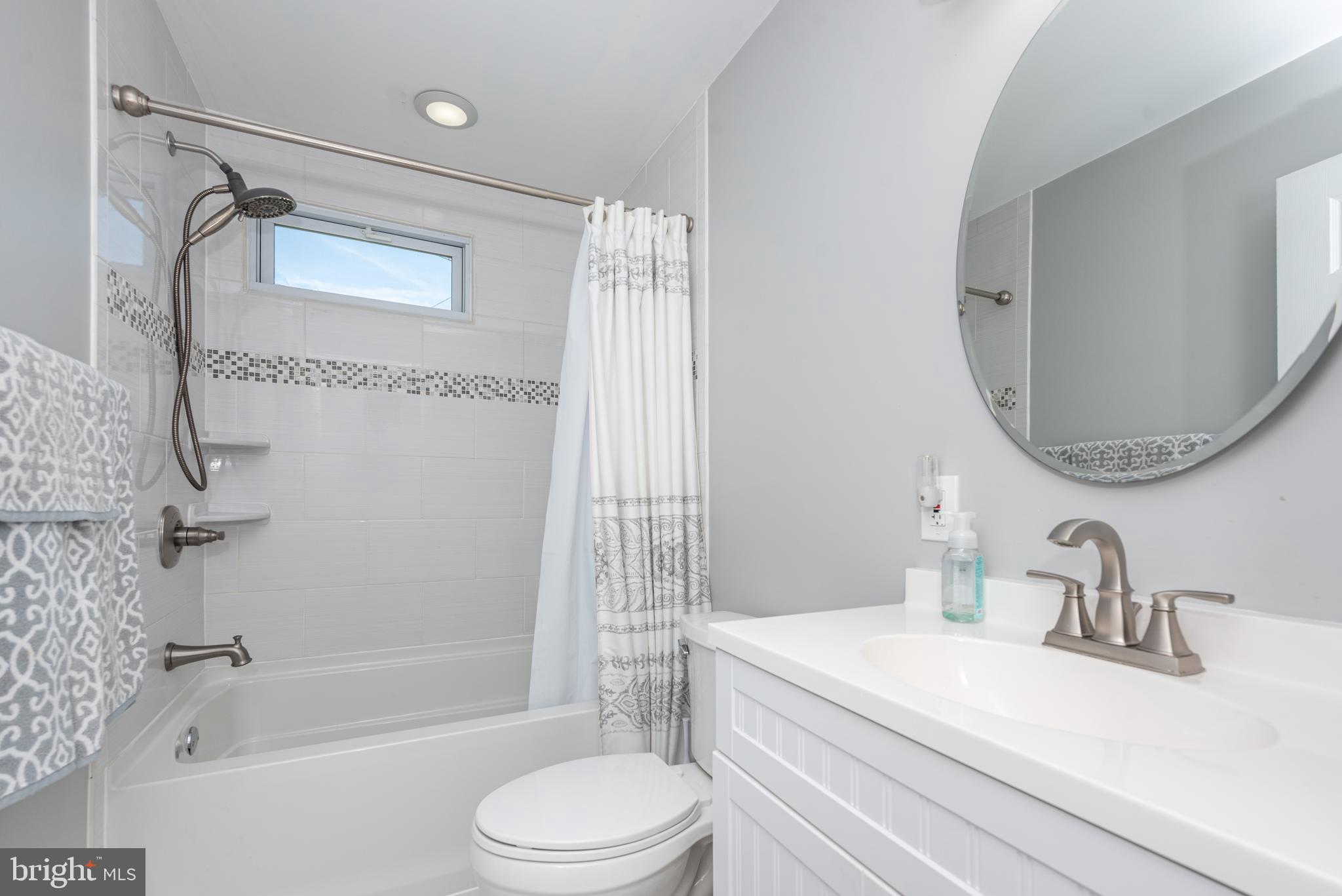 DELVALE PLACE - Residential