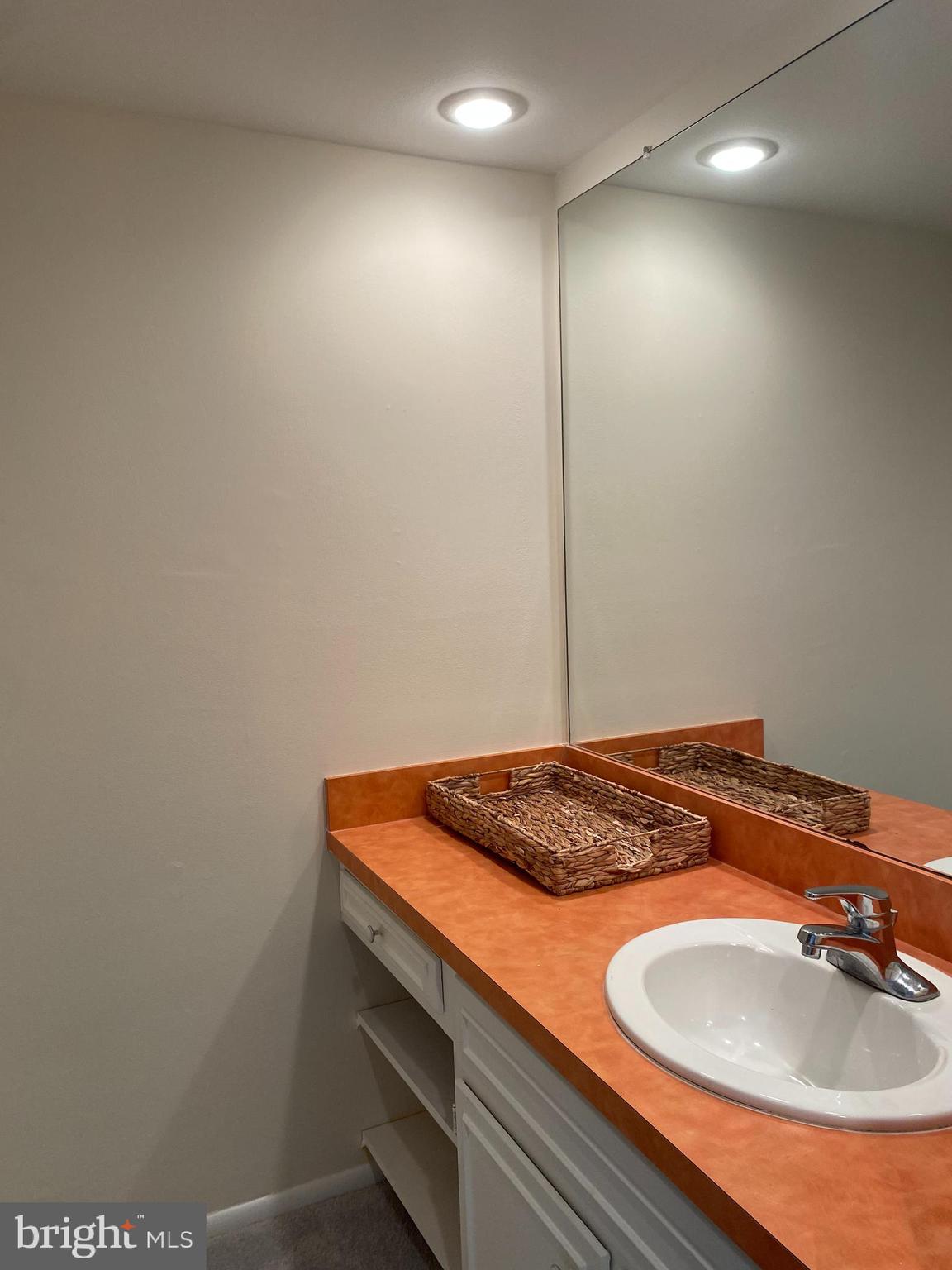 GREENE COUNTRIE - Residential Lease