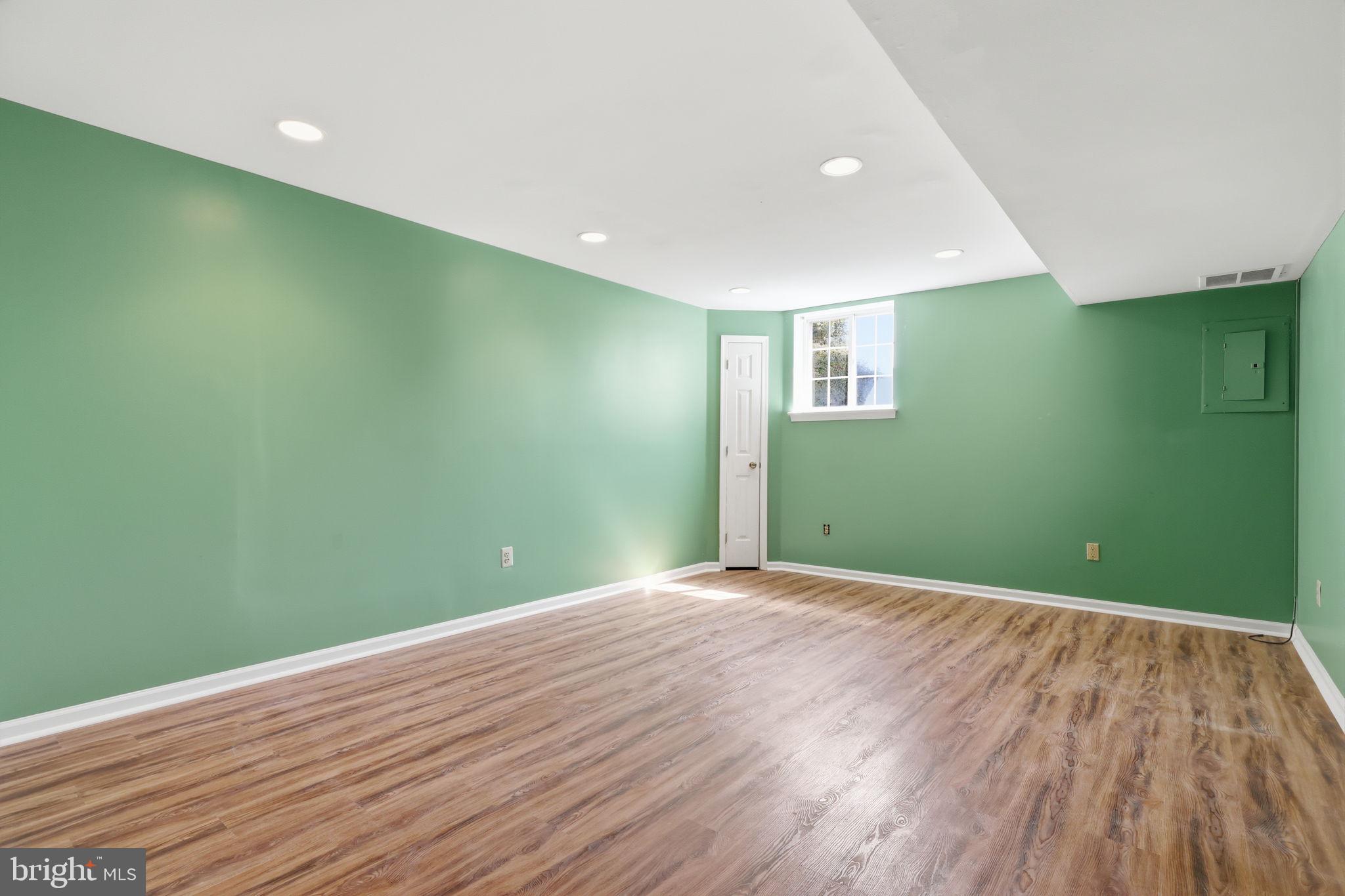 CARRIAGE KNOLL - Residential