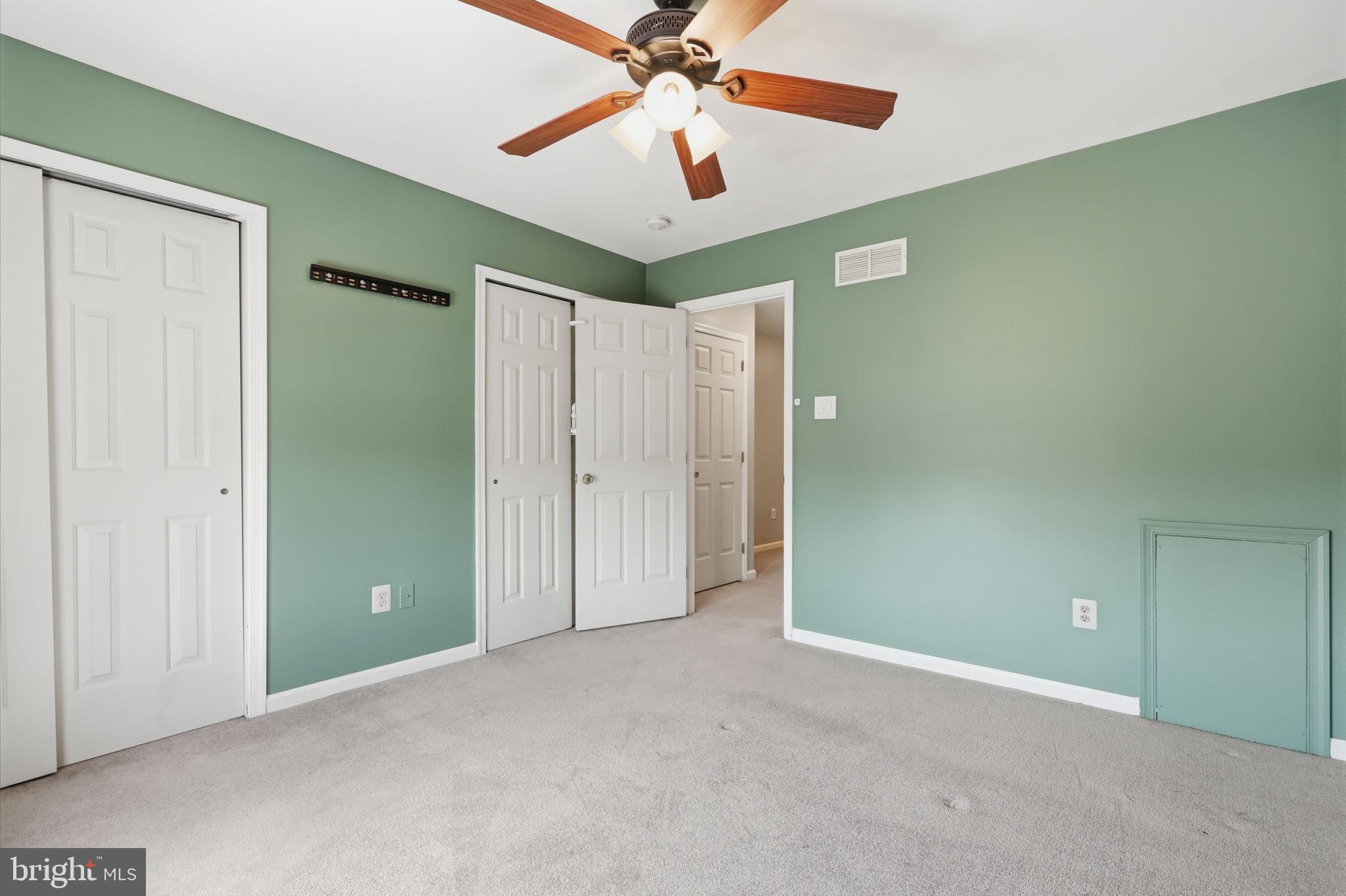 CARRIAGE KNOLL - Residential