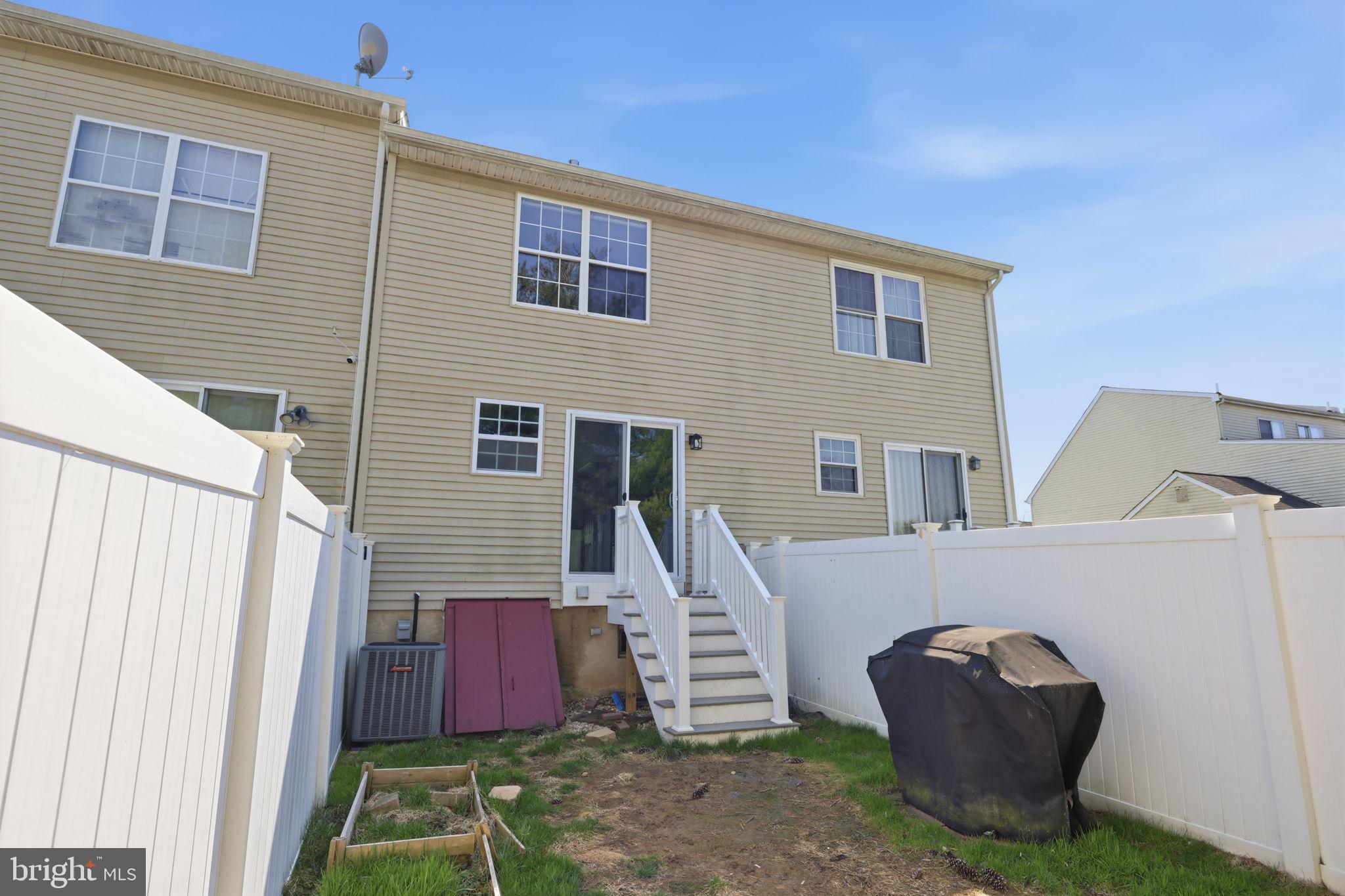 CARRIAGE KNOLL - Residential