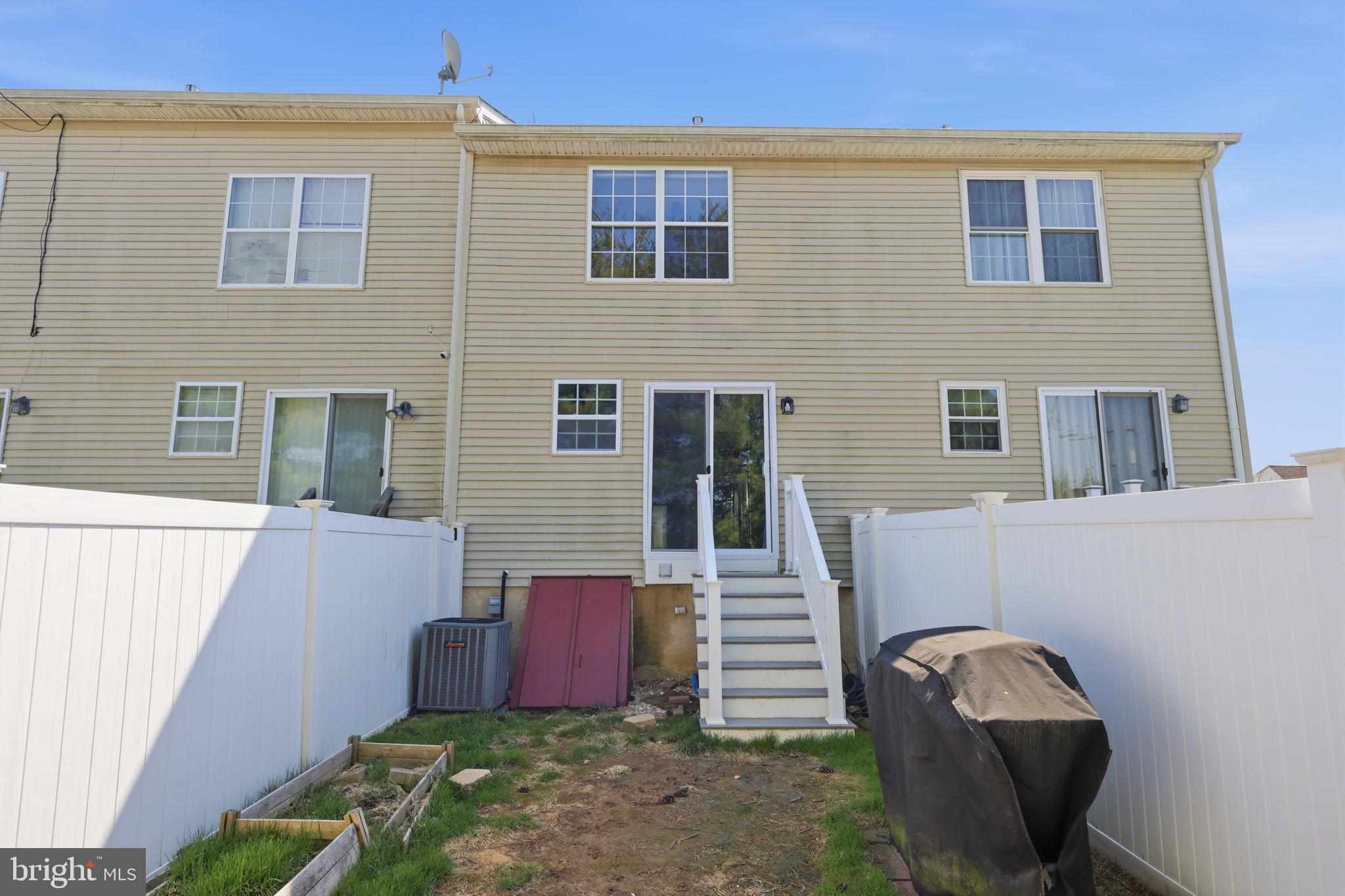 CARRIAGE KNOLL - Residential