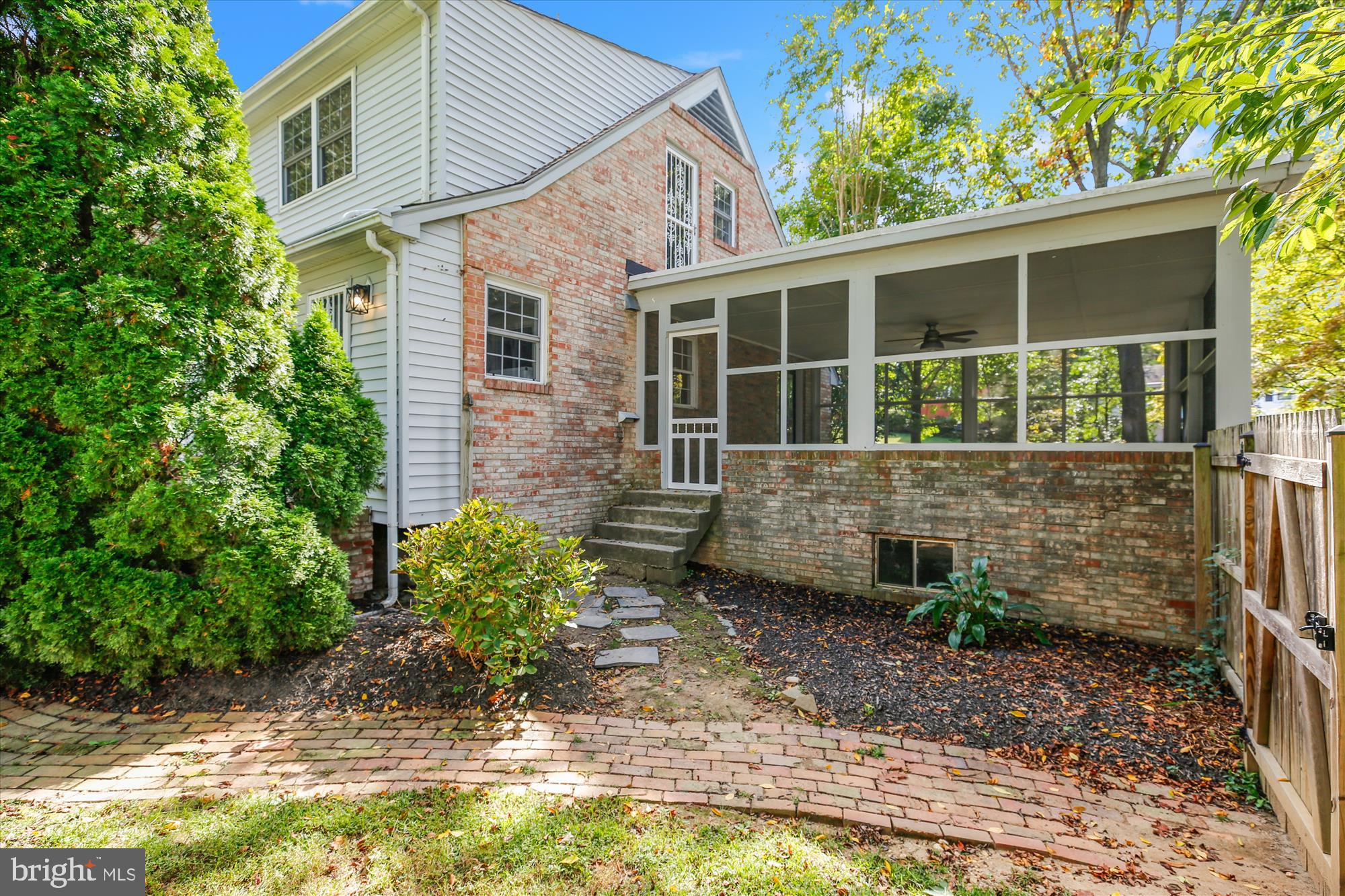 SPRINGBROOK VILLAGE - Residential