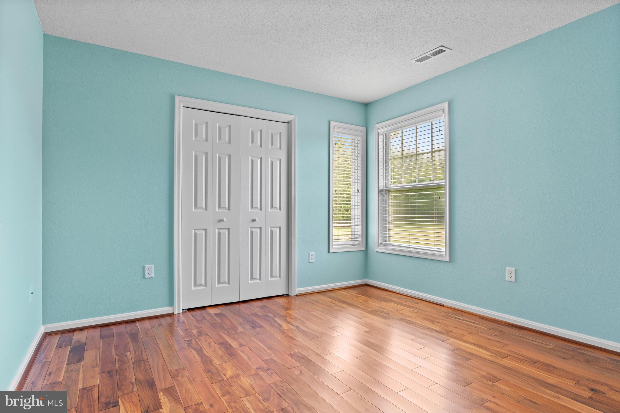 WOODLAND PARK - Residential