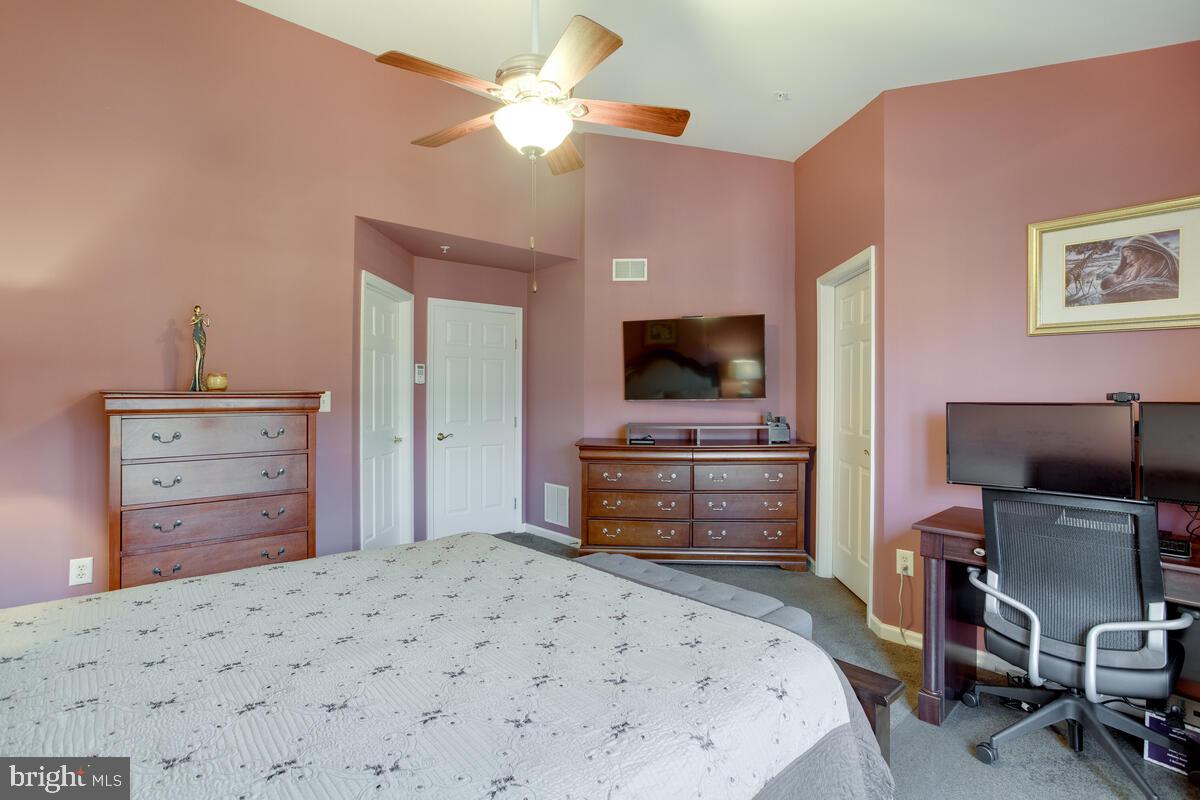 VILLAGES OF DORCHESTER - Residential