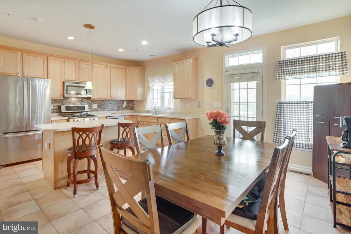 VILLAGES OF DORCHESTER - Residential