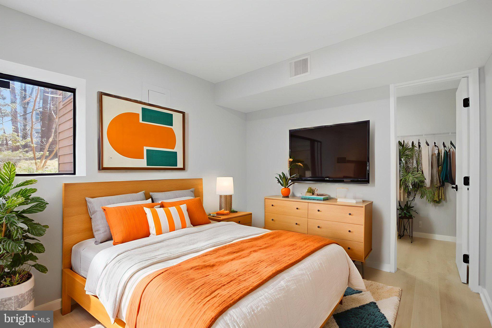 RESTON - Residential