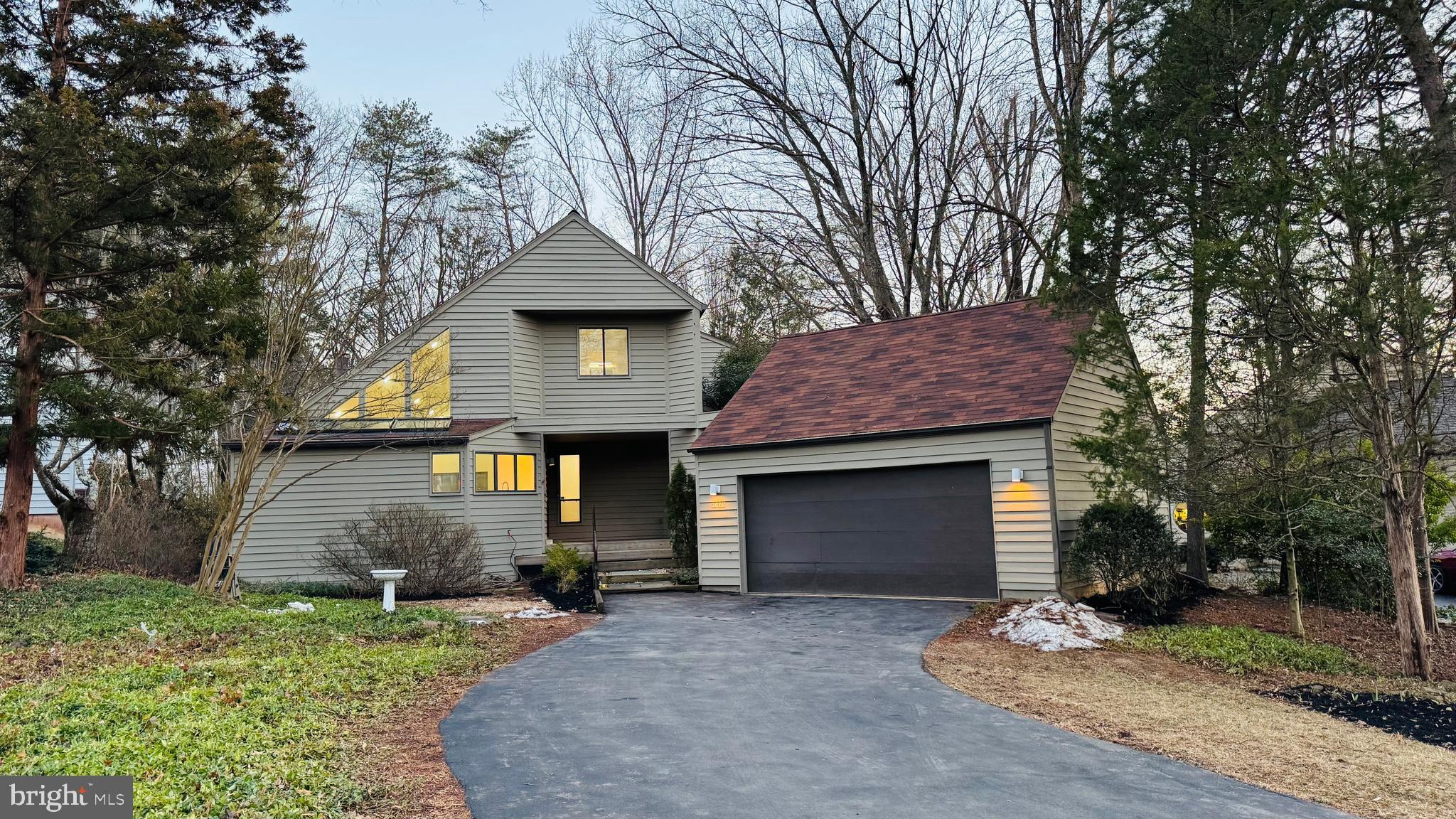 RESTON - Residential