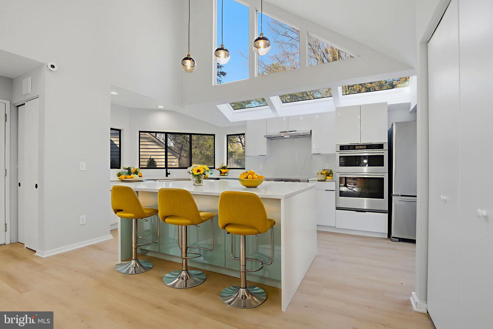 RESTON - Residential