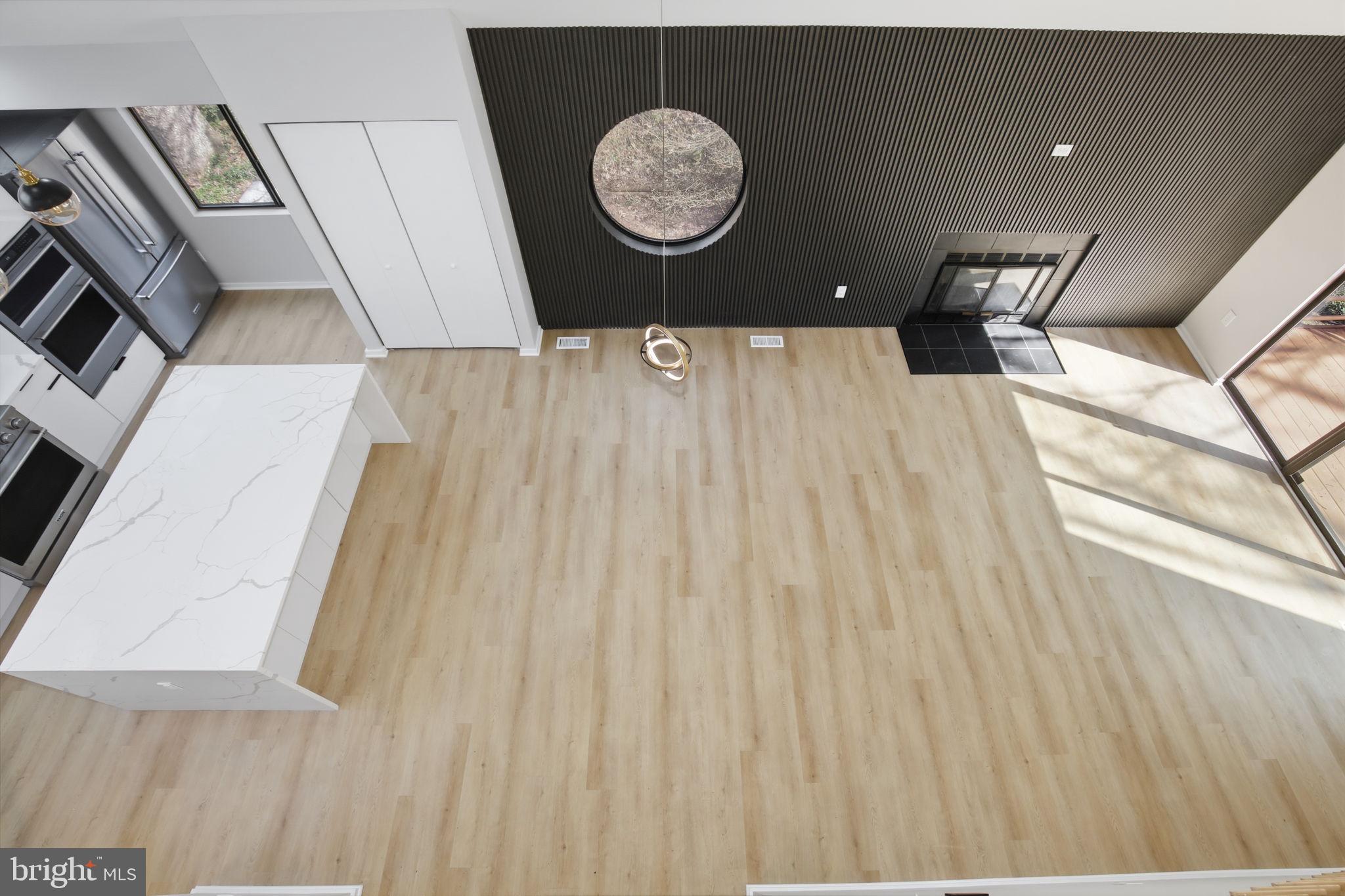 RESTON - Residential