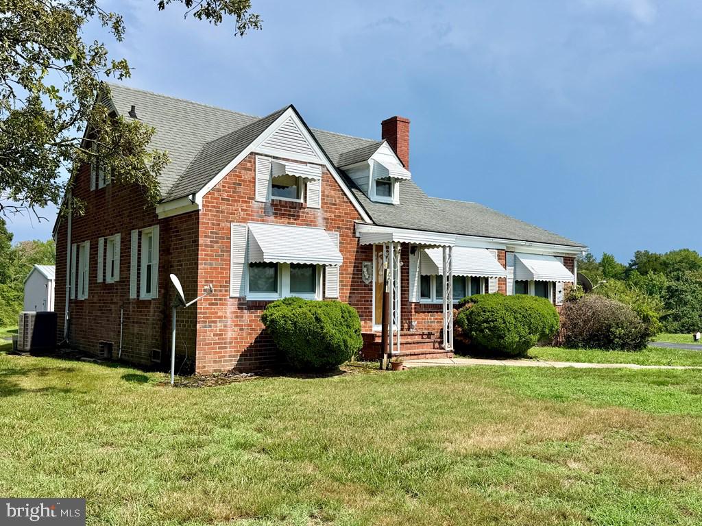 2392 HAMPTON HALL ROAD