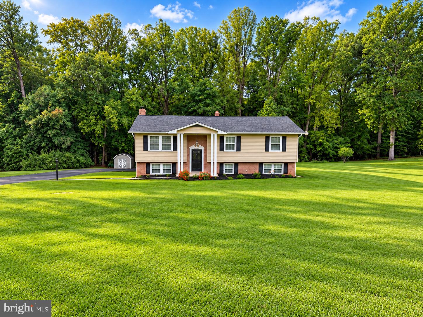30085 HUNTT ROAD