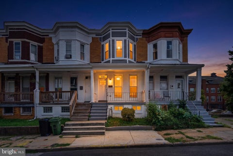 Townhouse For Sale - 715 E 23rd Street<br/> BALTIMORE, MD 21218