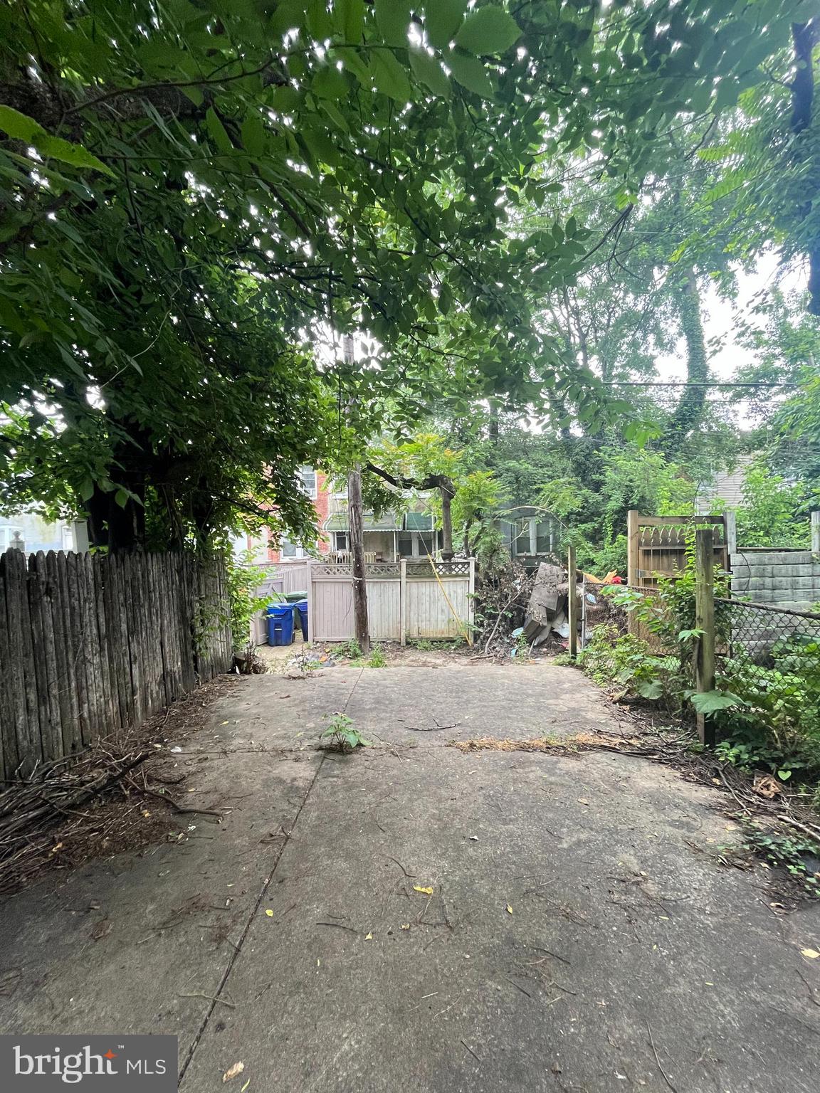 2607 LOYOLA SOUTHWAY