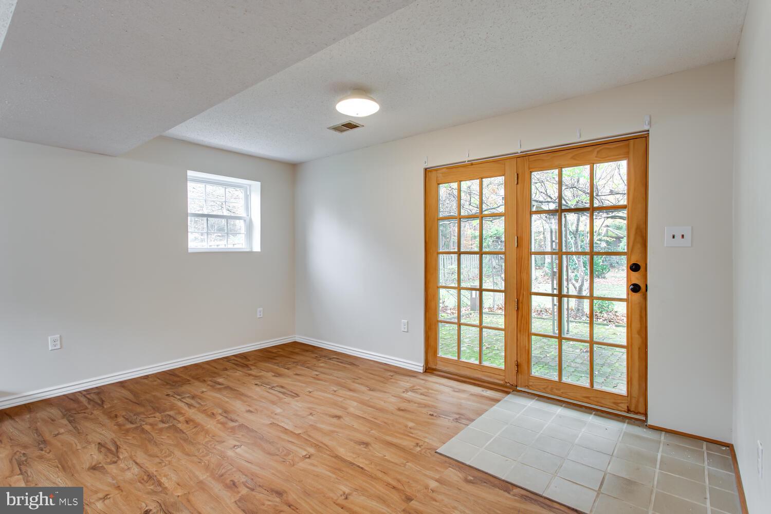 T D BURGESS ADDN - Residential