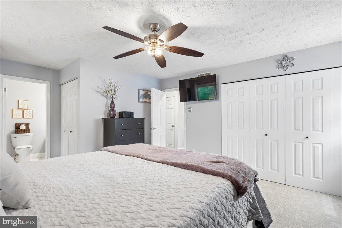 SANDY OAKS - Residential