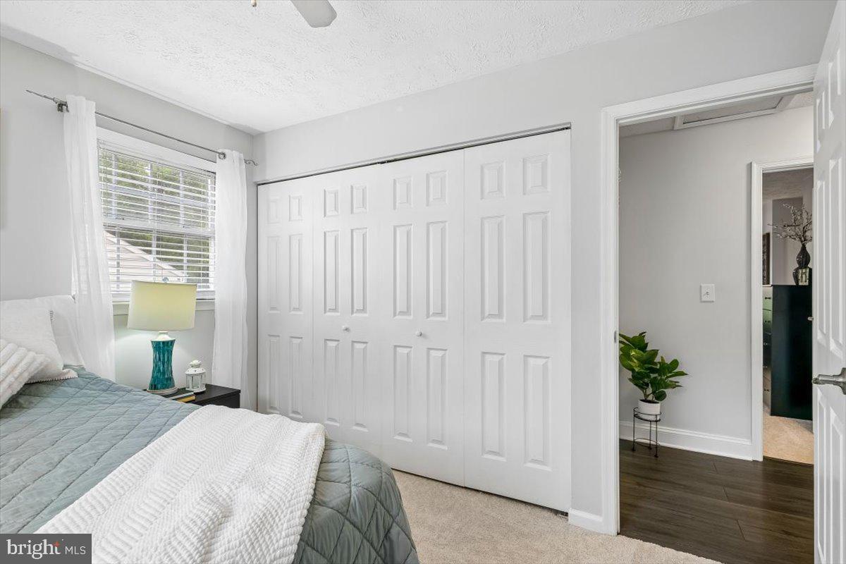 SANDY OAKS - Residential