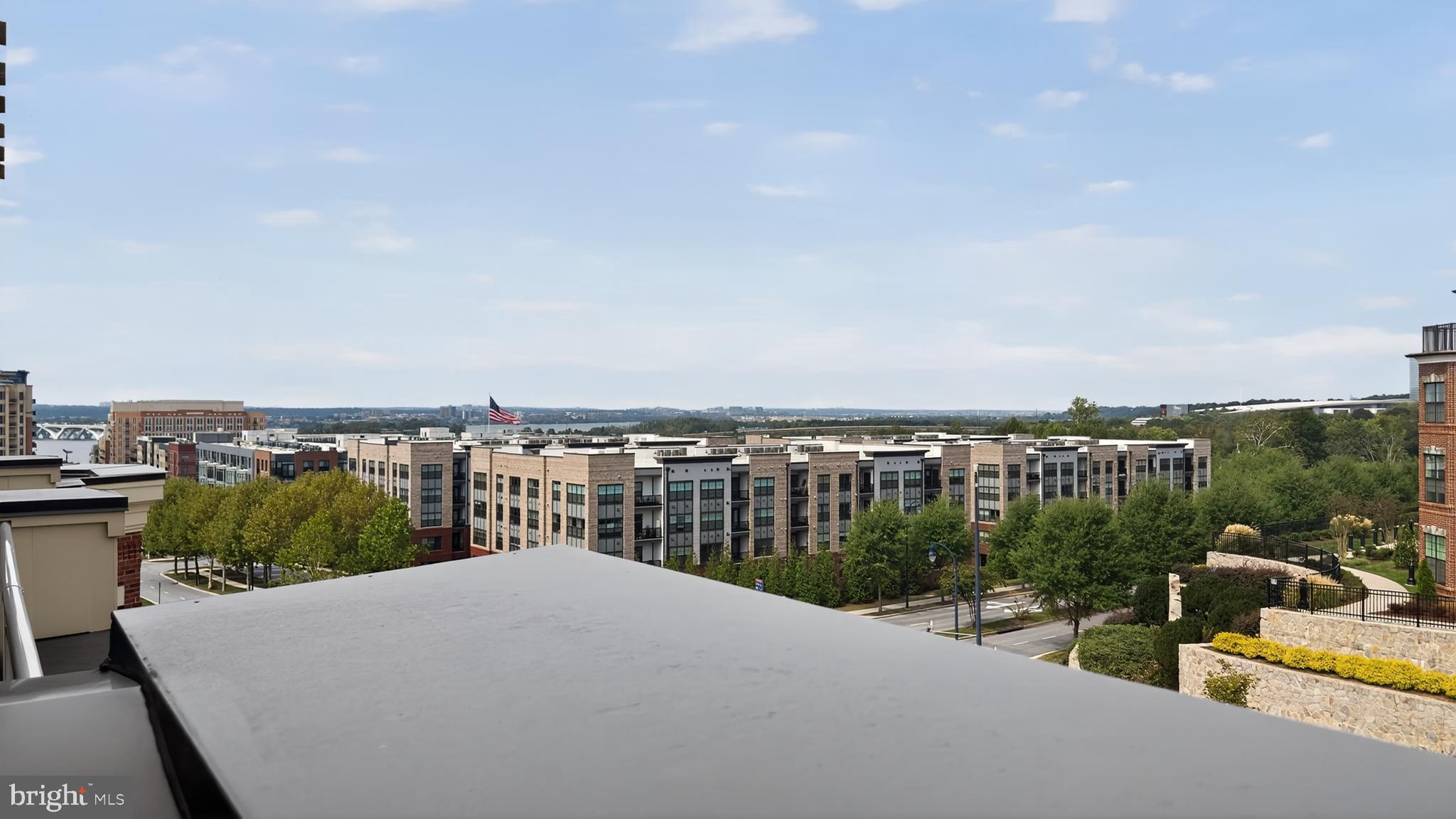 NATIONAL HARBOR - Residential