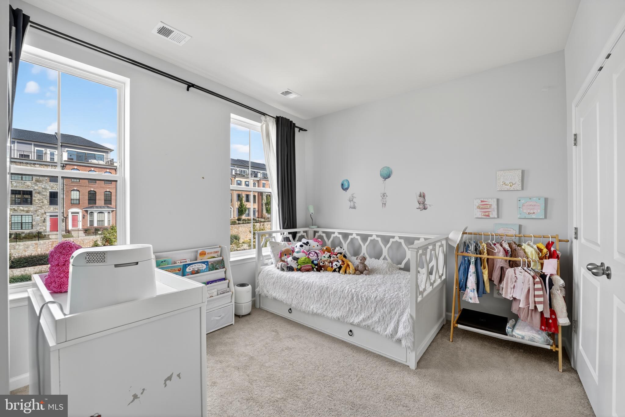 NATIONAL HARBOR - Residential