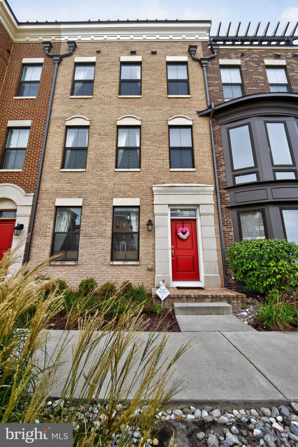 NATIONAL HARBOR - Residential