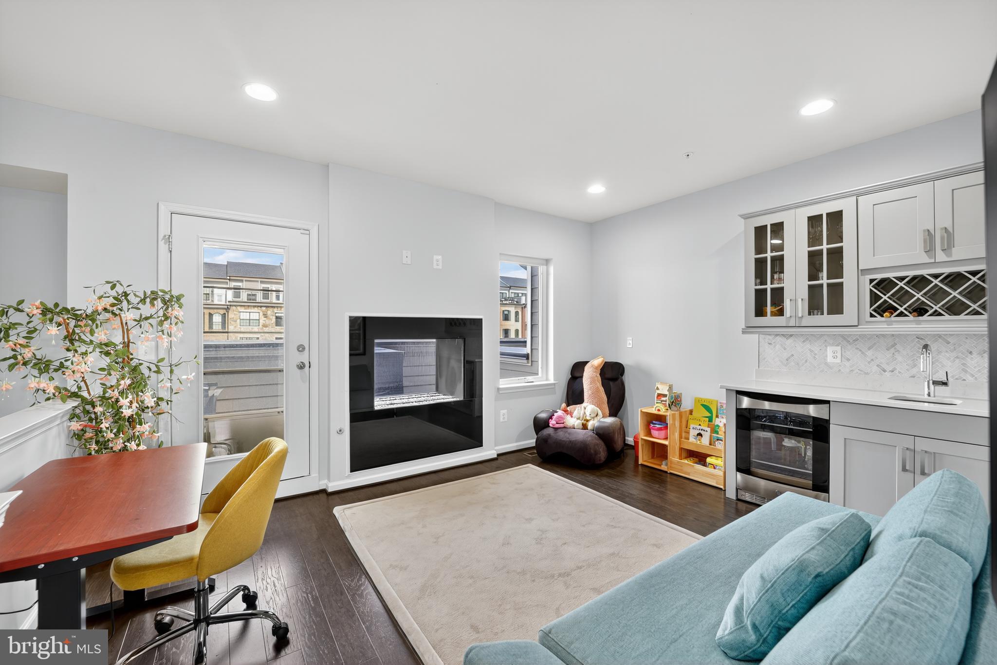 NATIONAL HARBOR - Residential