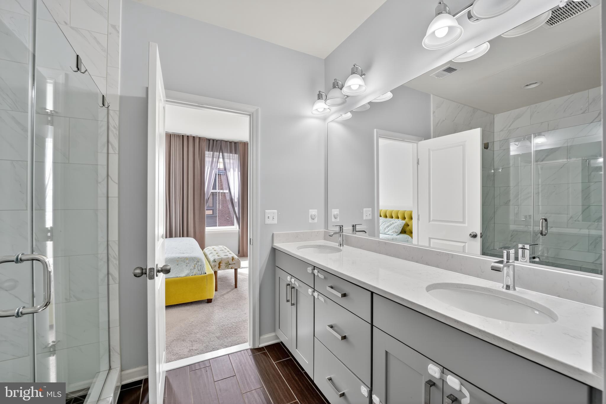 NATIONAL HARBOR - Residential