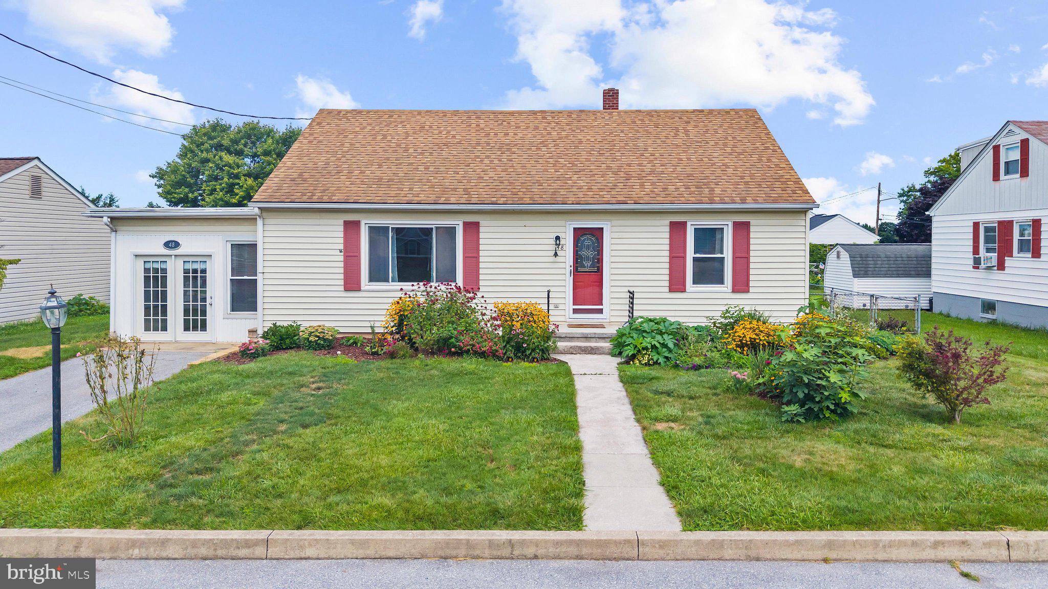 48 FAIRGROUND AVENUE