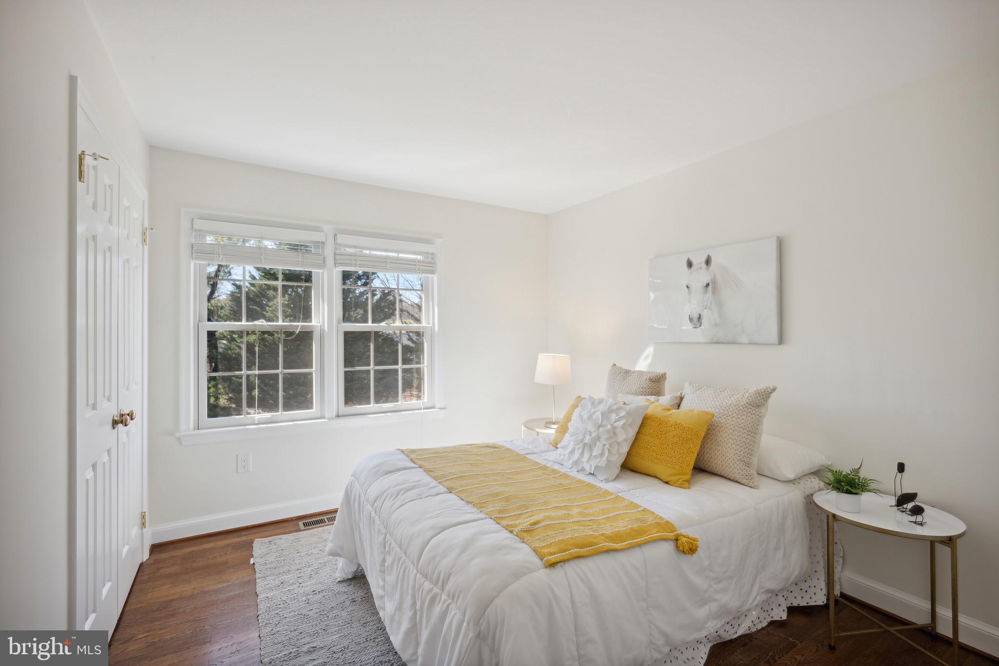 FOREST HILLS - Residential