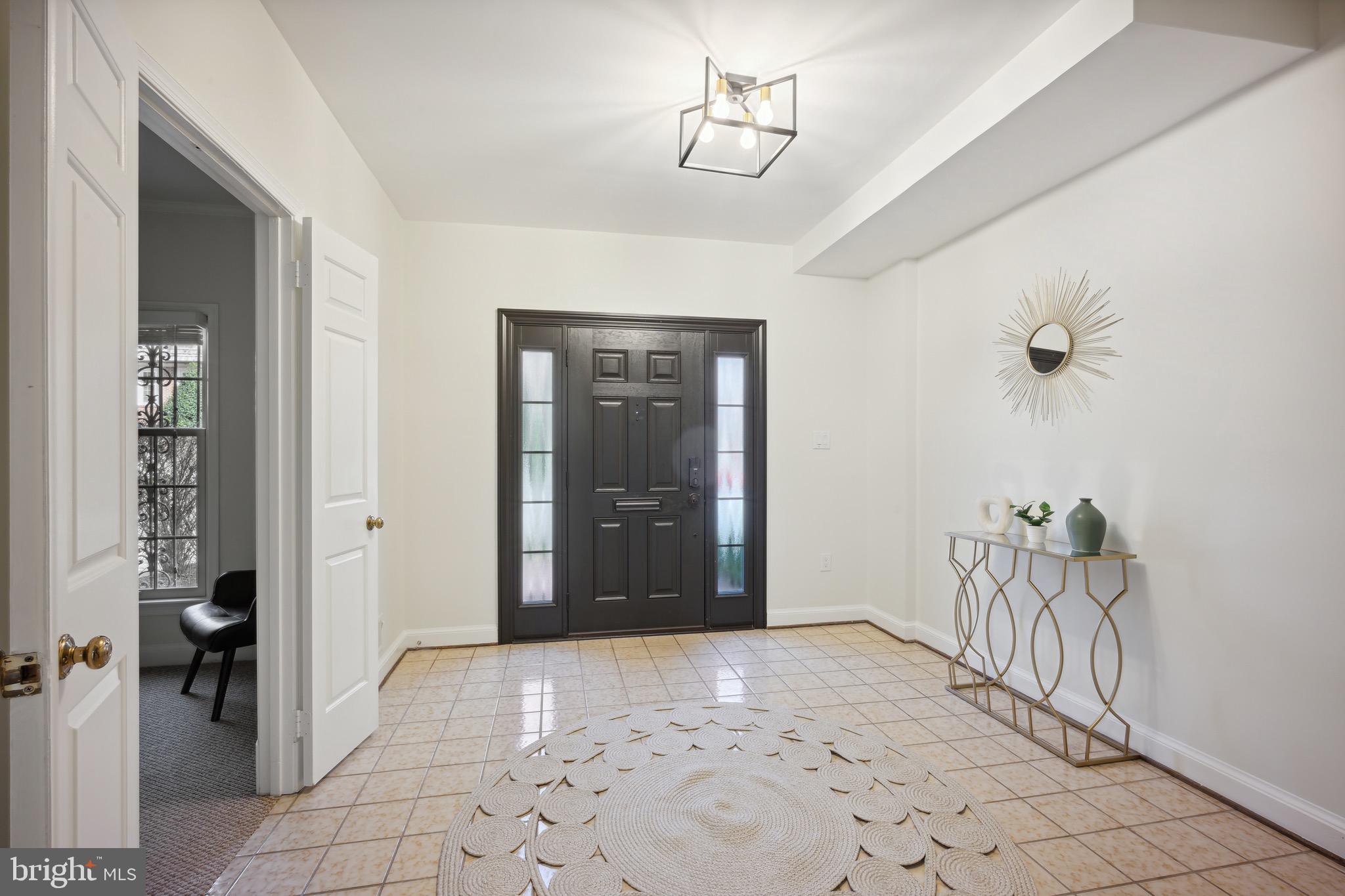 FOREST HILLS - Residential