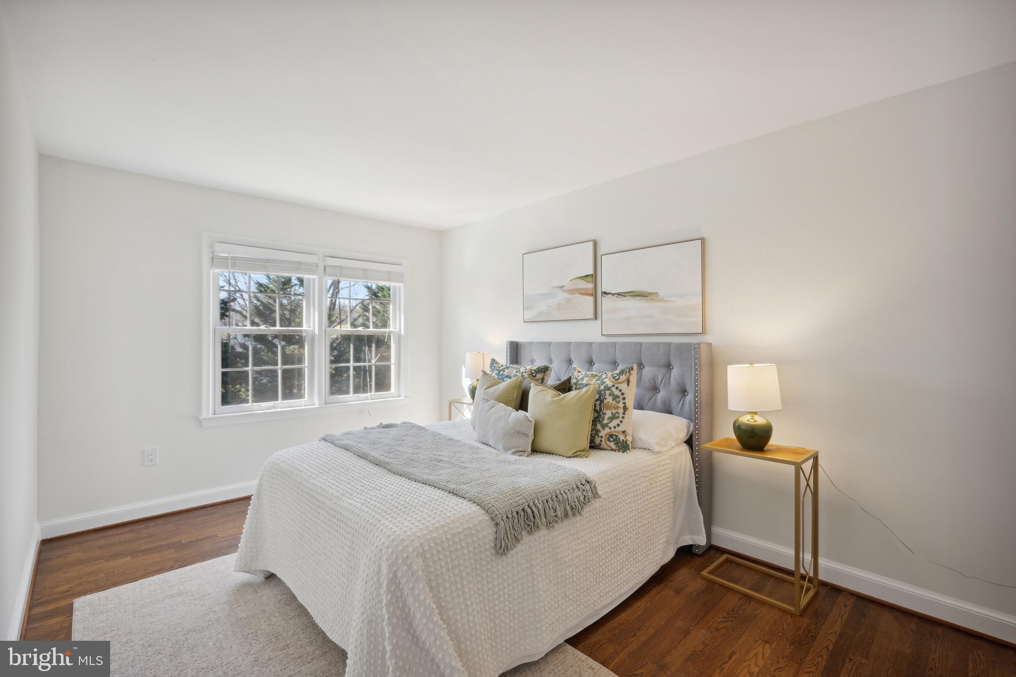 FOREST HILLS - Residential