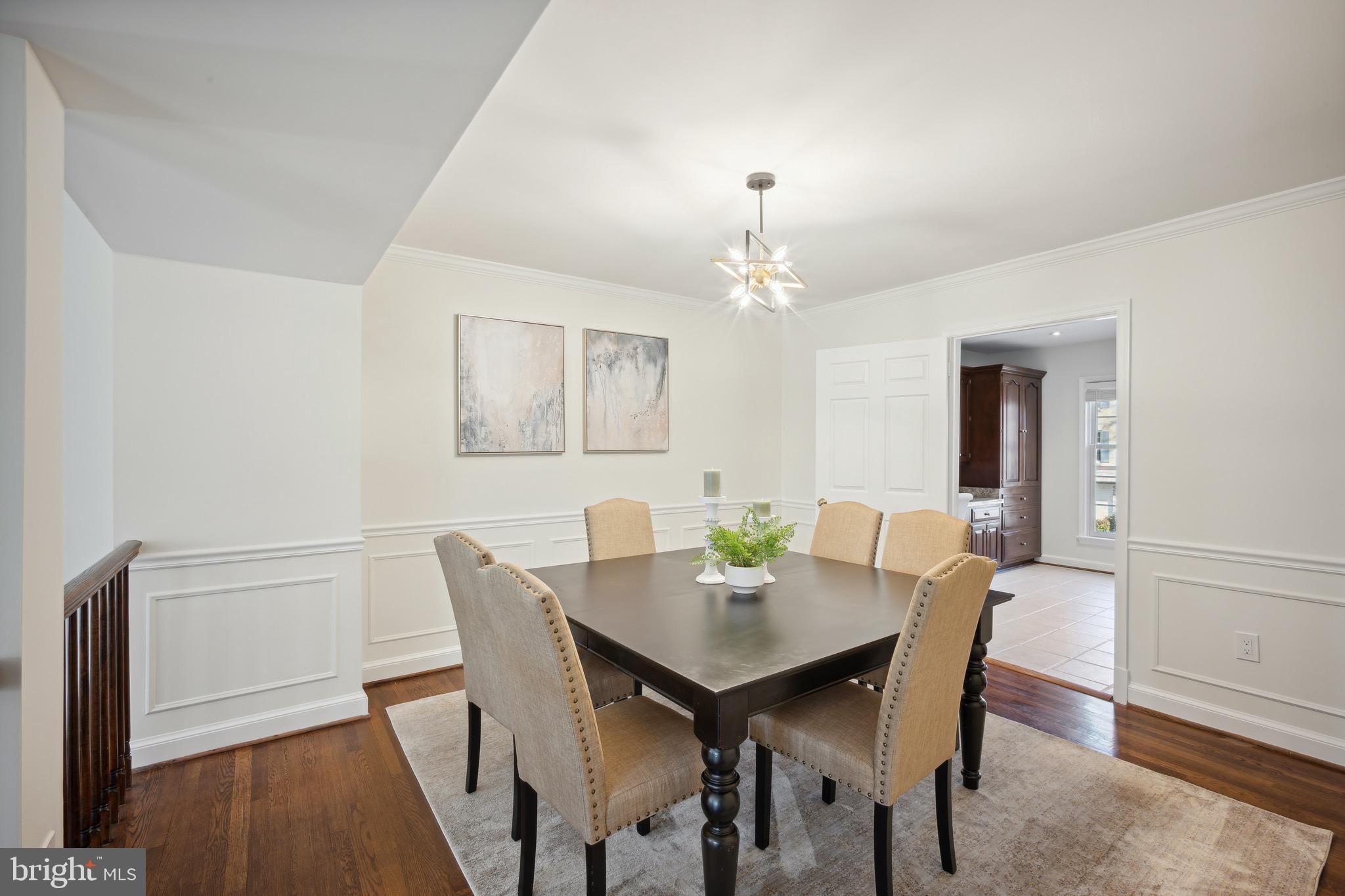 FOREST HILLS - Residential