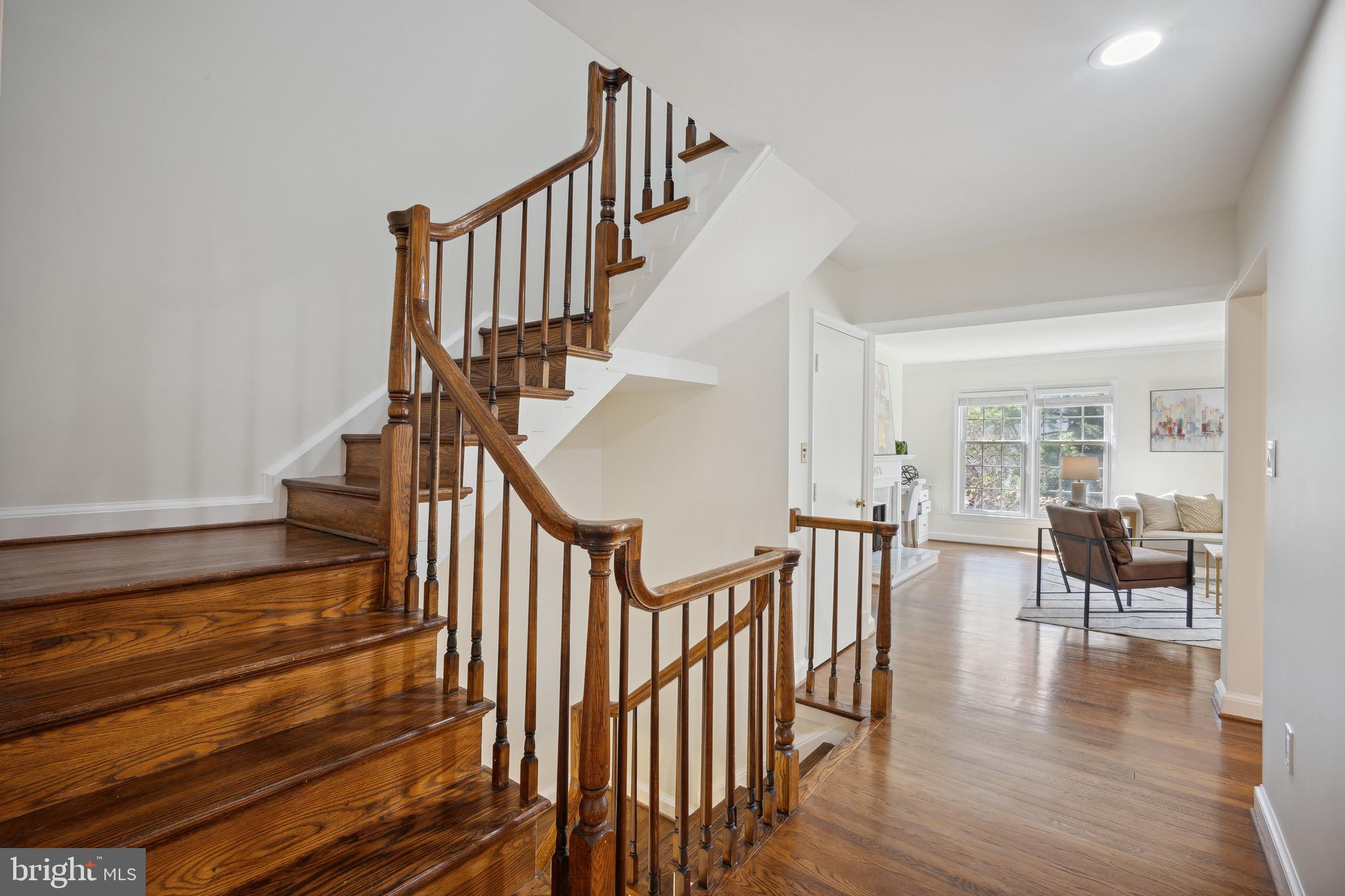 FOREST HILLS - Residential