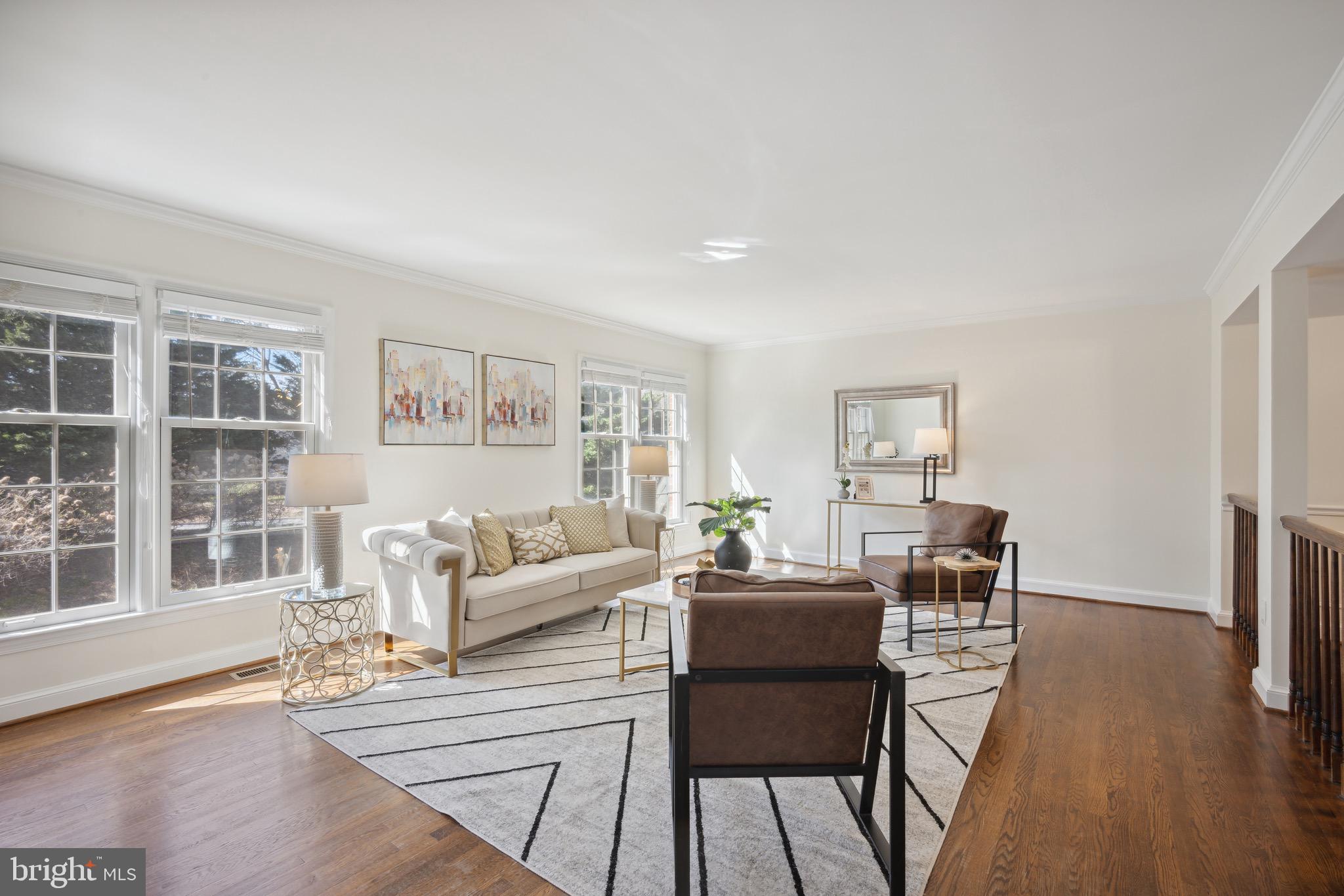 FOREST HILLS - Residential