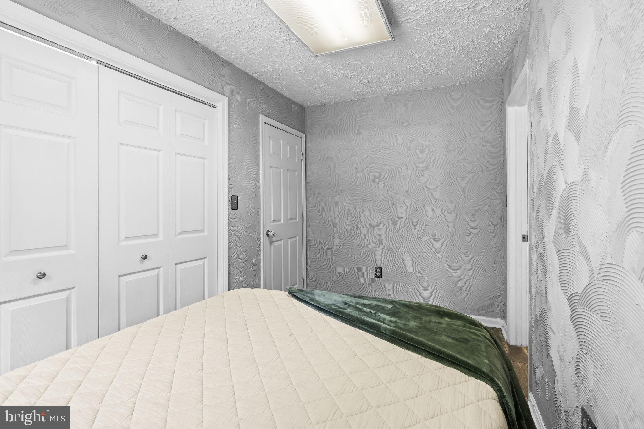 BROOKESIDE - Residential