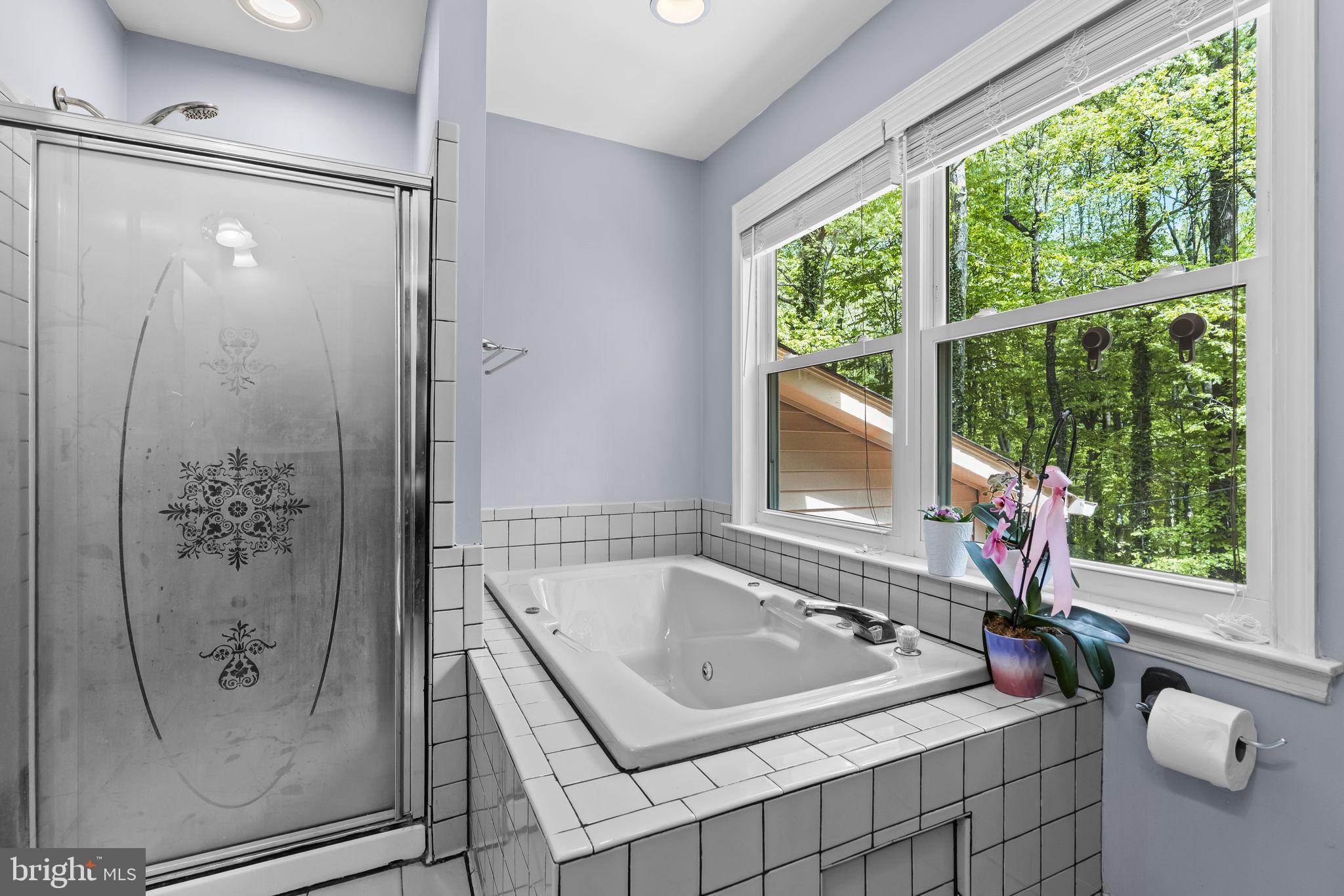 BROOKESIDE - Residential