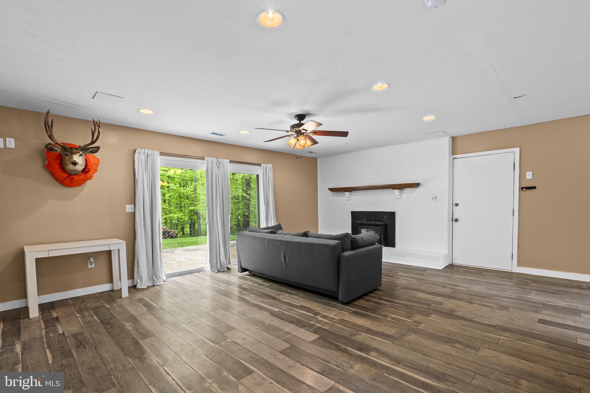 BROOKESIDE - Residential