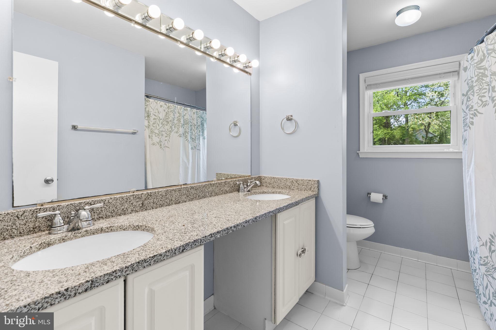 BROOKESIDE - Residential