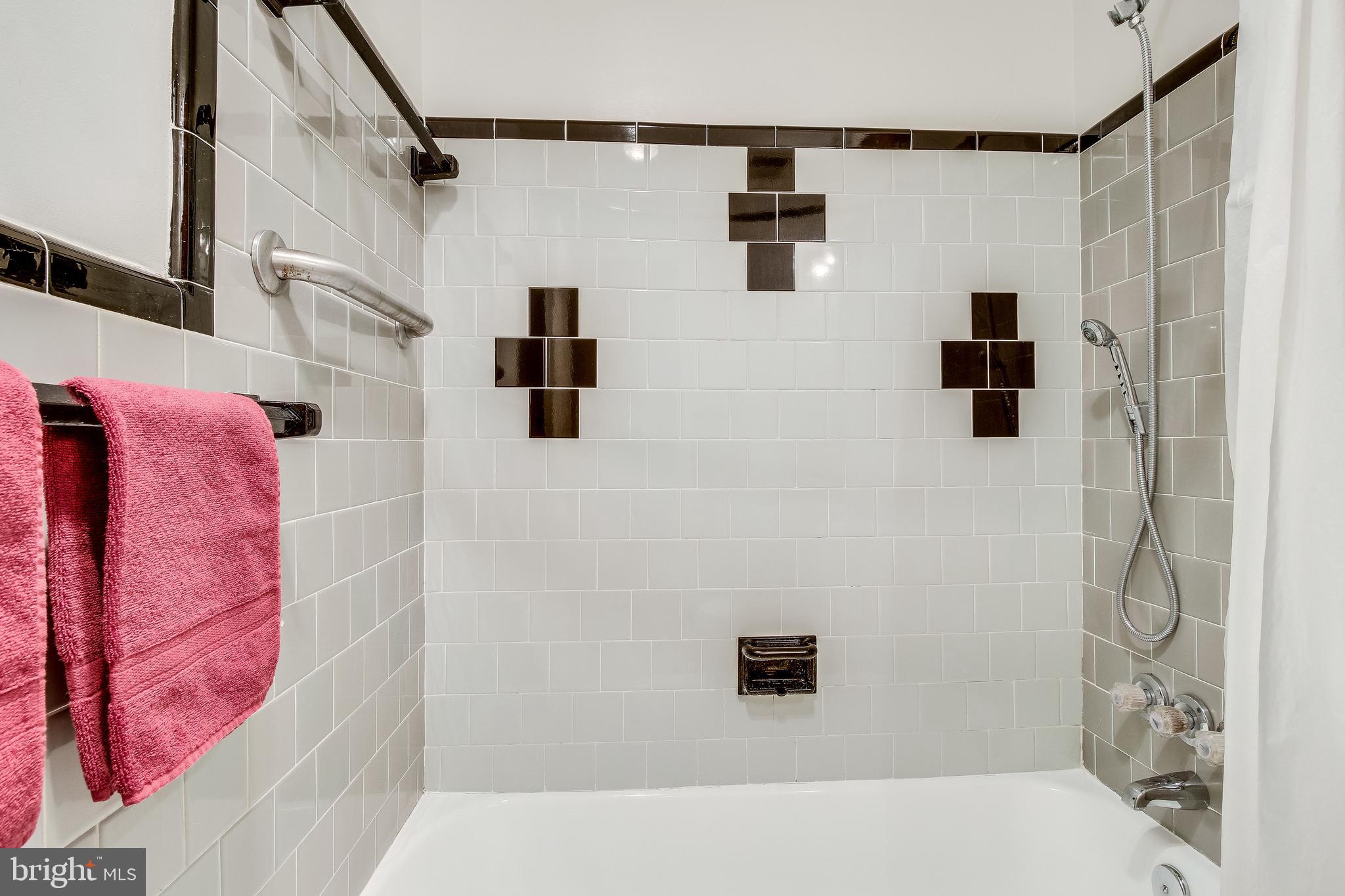 BOGERS FENWICK PARK - Residential