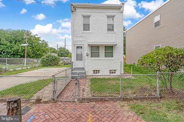 771 ROMANA GONZALEZ ST, CAMDEN, NJ 08103 - Image cbb006d8f3ec38fba0e262f70a12da03/2562658794